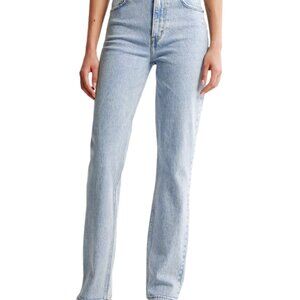 NWOT Abercrombie Ultra High Rise 90s Straight Jean - 29/8 Long